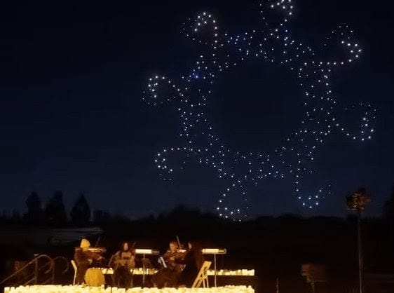 Des drones volent à l'hippodrome de Hoerdt