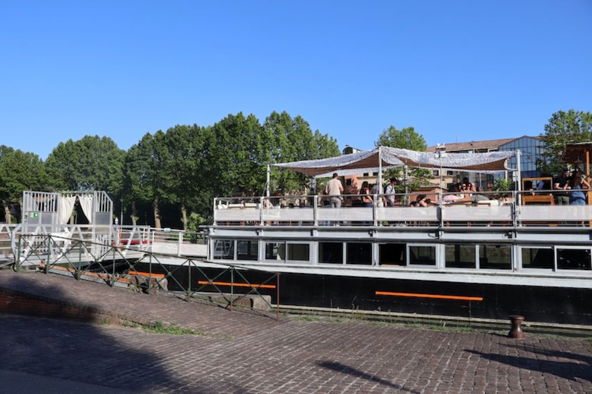 Pompon : apéros flottants au port de l’Embouchure