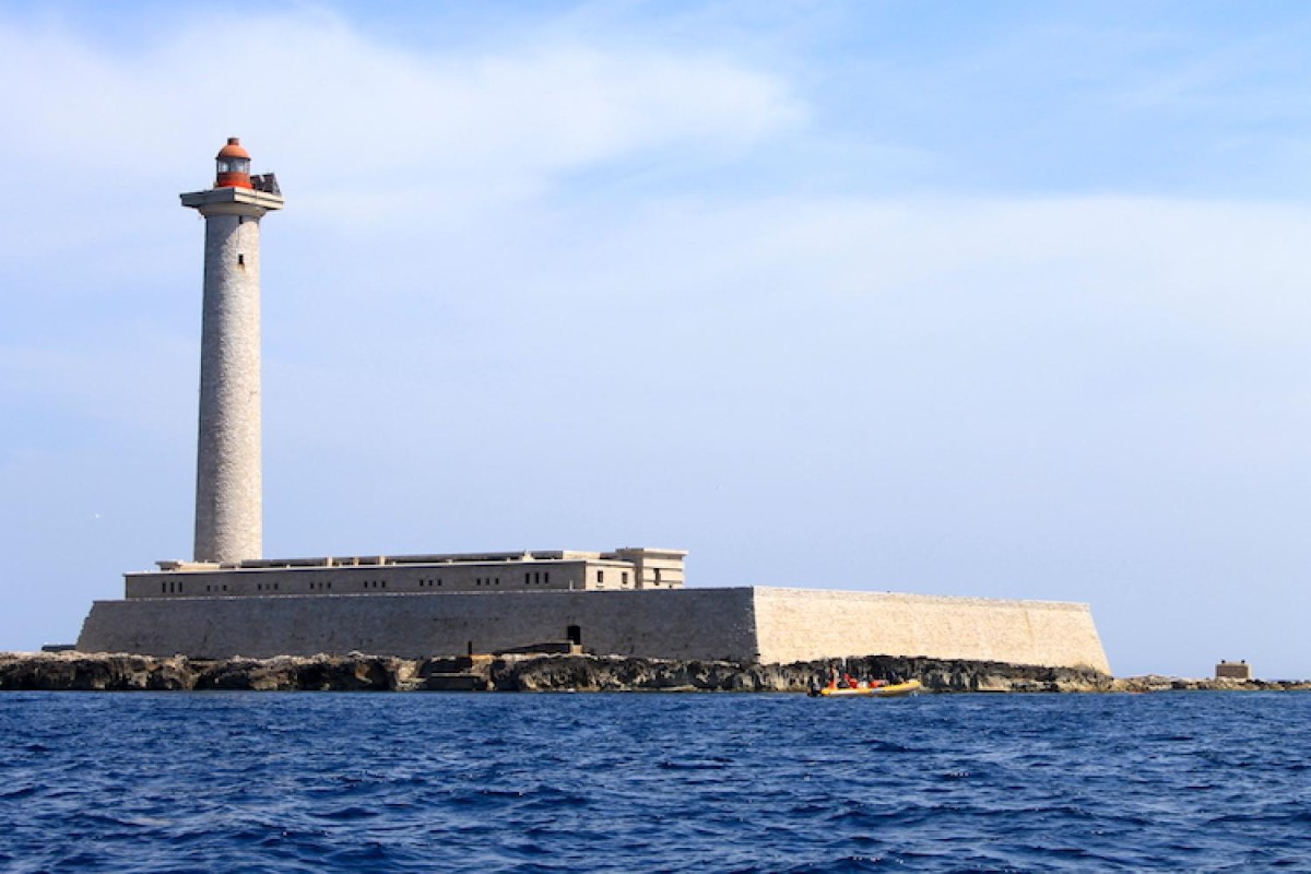 Un phare existe au large de Marseille depuis le Moyen Âge