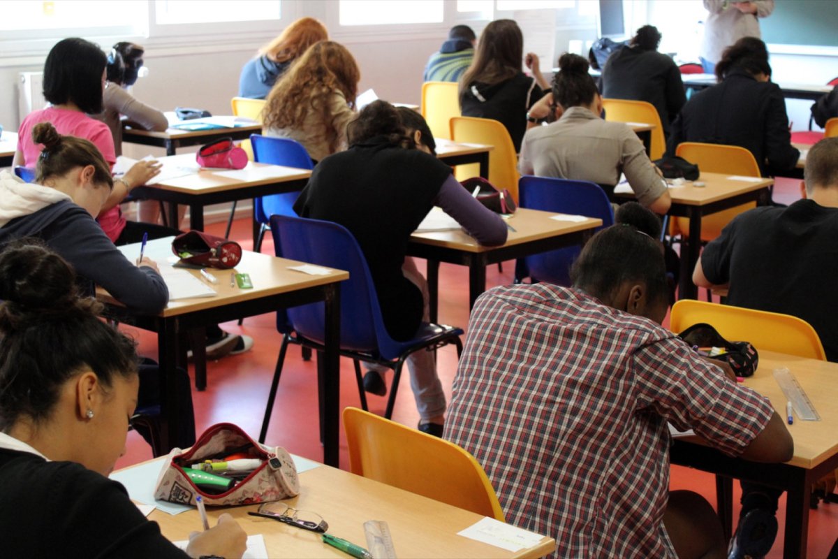 Top départ pour les épreuves du baccalauréat à Paris