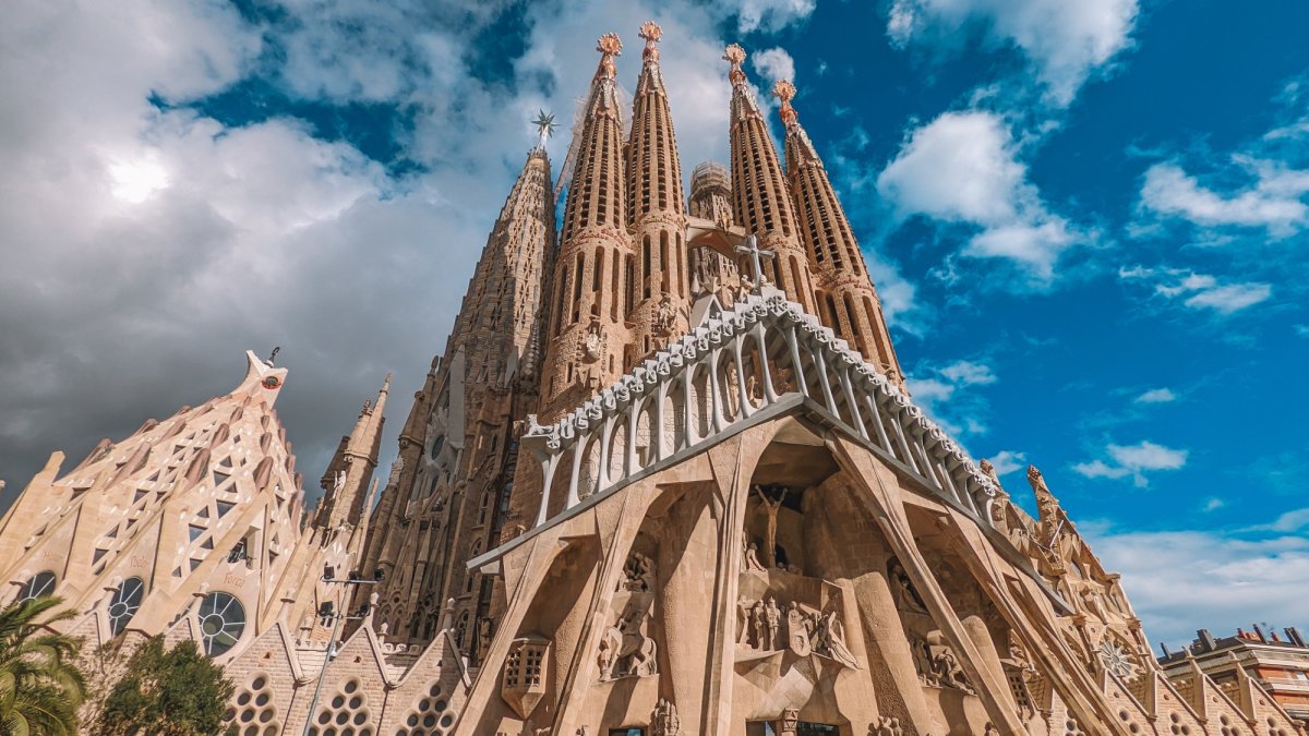 Conférence à Lyon : pourquoi Gaudí fascine toujours 100 ans après sa mort ?