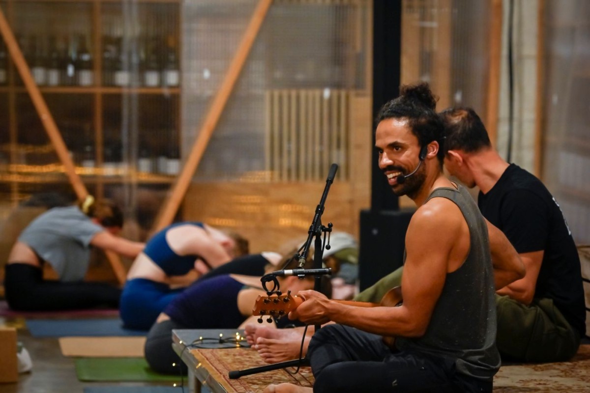 La bonne idée : poser son tapis au Bliss yoga festival