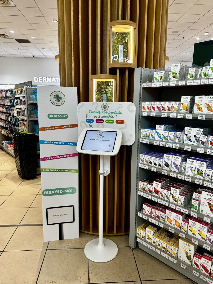 L'entreprise bordelaise PharmaGuide déploie sa borne dans les pharmacies