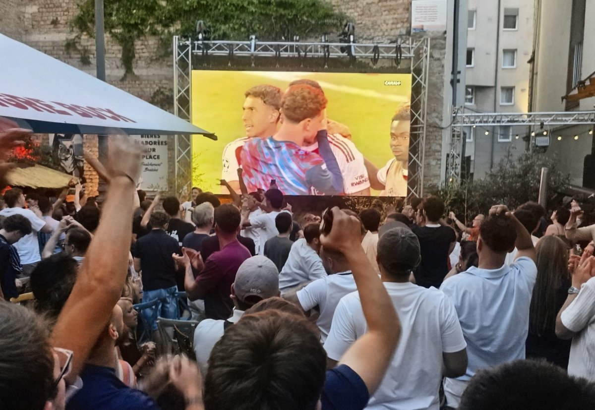 Le saviez-vous : une fan zone au jardin des Deux-Rives