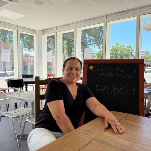 Une cantine bio, locale et solidaire prend ses quartiers aux Isards 🥗