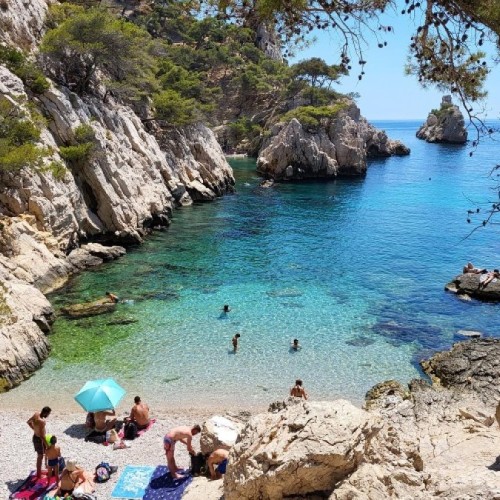 Réservation obligatoire pour se rendre dans la calanque de Sugiton à Marseille