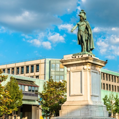 La question : Pourquoi le général Desaix reste un héros en Auvergne ? 🔱