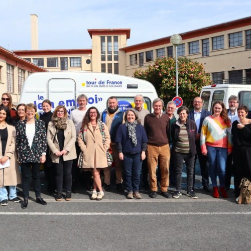 Une caravane pour le plein emploi 🚌