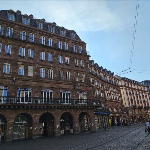 Le conseil municipal tient séance 🏢