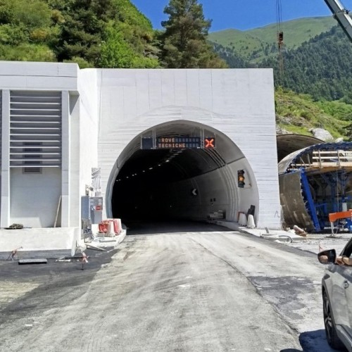 Le bout du tunnel à Tende 🚧