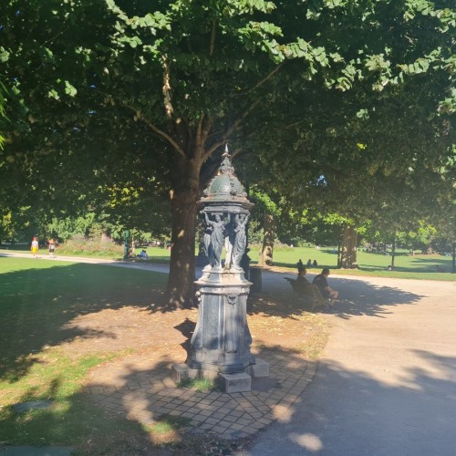 Où trouver des fontaines Wallace à Bordeaux ?