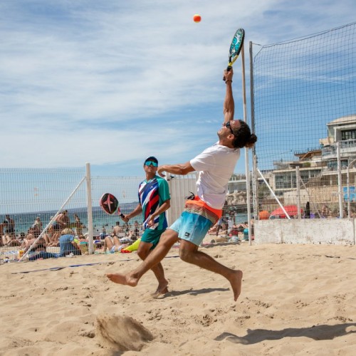Des terrains en accès libre à la plage marseillaise des Catalans