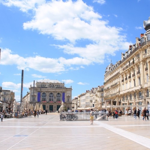 Votre avis compte : La place de la Comédie, le symbole de la ville 🏙️