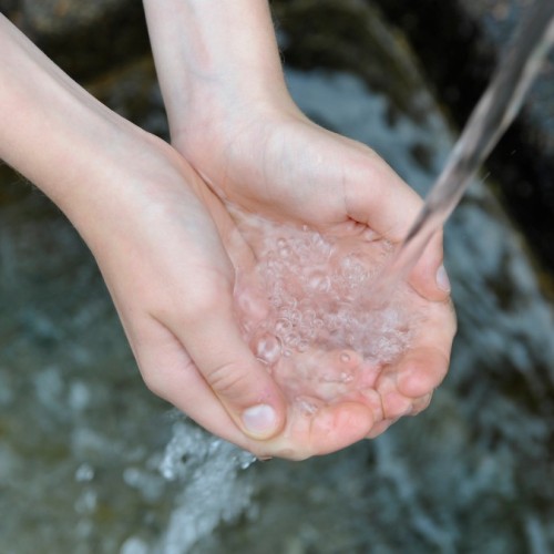 Lutte contre la canicule : la Métropole se dote de fontaines à boire ⛲