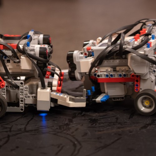 Un affrontement de robots sumos à Clermont-Ferrand