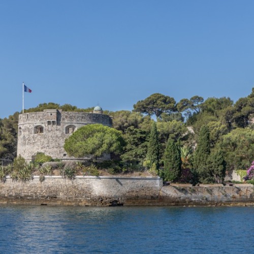 Fort Balaguier : un lieu historique et culturel 🏹