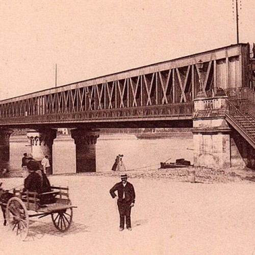 8 juillet 1860 : l'inauguration de la passerelle Eiffel à Bordeaux 🌉