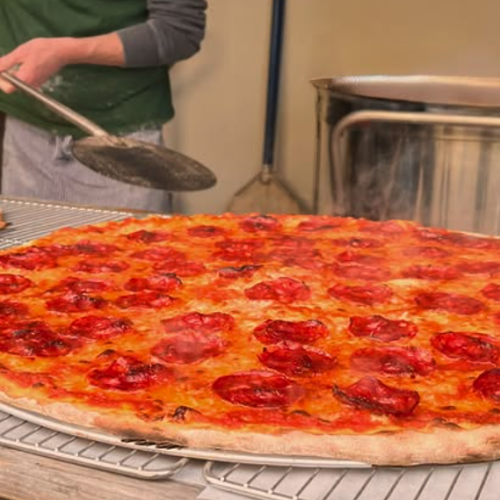 À Rennes, des pizzas géantes vendues à la part