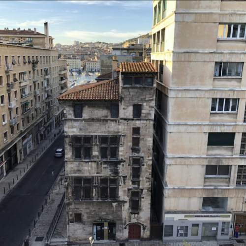 La question : Quelle est la plus vieille maison de Marseille ? 📜
