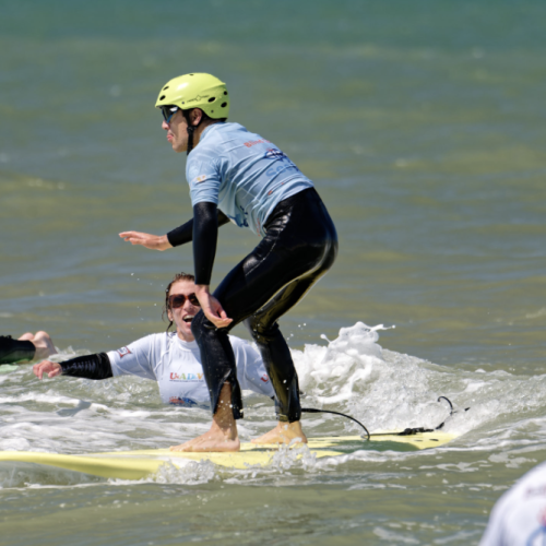 Gironde : du surf pour les déficients visuels