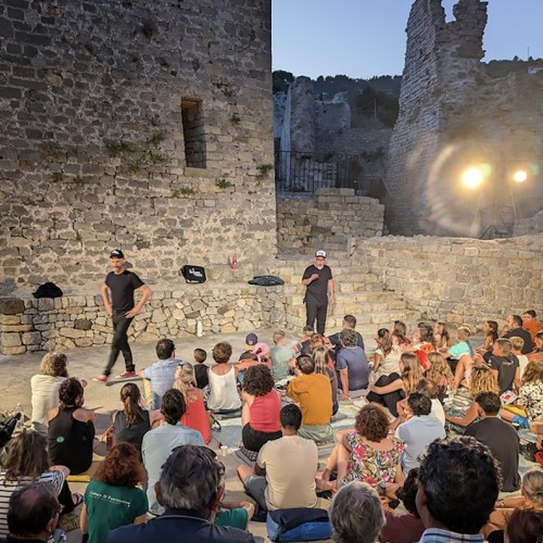 Du théâtre en plein air à Ollioules près de Toulon 