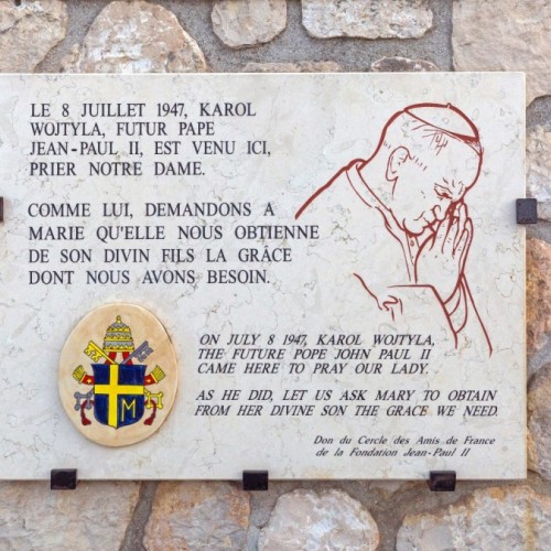 8 juillet 1947 : Karol Wojtyla célèbre une messe à la Bonne Mère ⛪