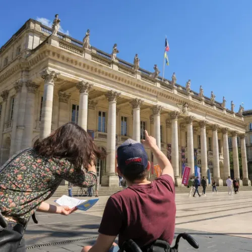 Tourisme et handicap : une nouvelle visite sensorielle 🏛️