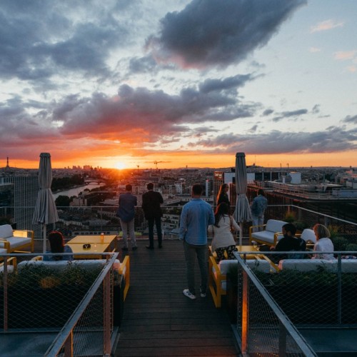 Laho, le rooftop idéal pour admirer le couché de soleil à Paris