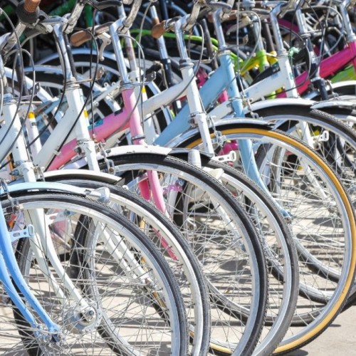 Une grande collecte de vélos à Grenoble