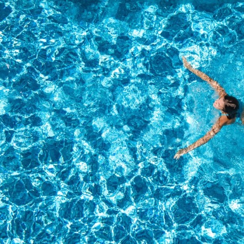 Des stages de natation gratuits l'été 2025 à Roubaix