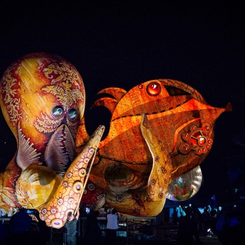 Une grande parade pour les 120 ans de la mort de Jules Verne 🐙