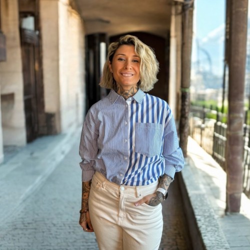 Le portrait : Dorith Naon, « queen des punchlines » 💻