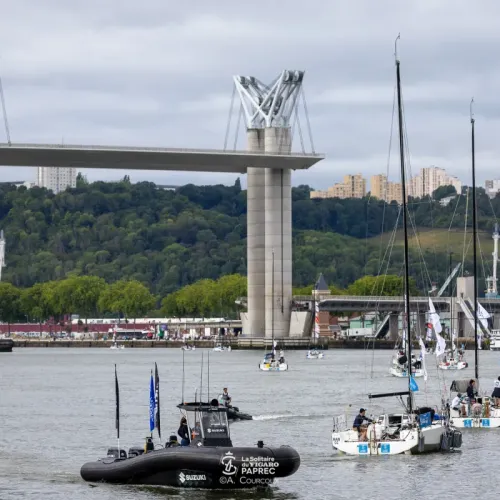 Les voiliers de la Solitaire au départ de Rouen