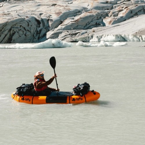 Un aventurier lyonnais descend le Rhône à la recherche des PFAS
