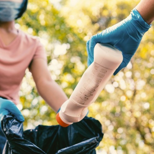 Ramasser les déchets pour une planète plus propre ♻️
