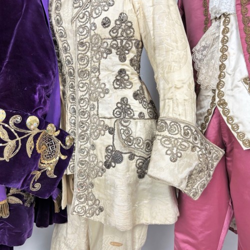 À Toulon, une nouvelle exposition sur les costumes à travers les siècles 