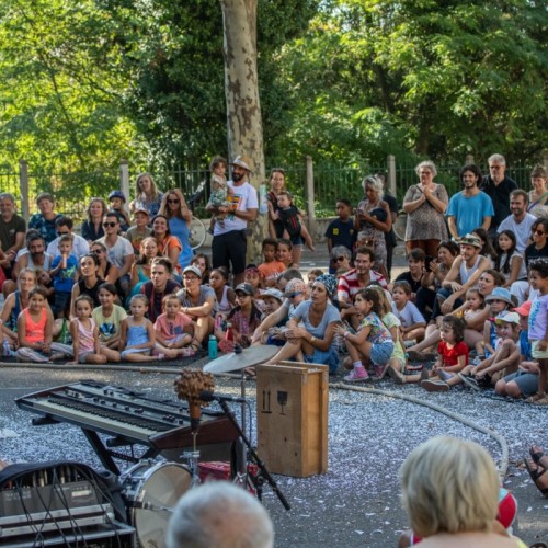 À Lyon, le cirque rayonne