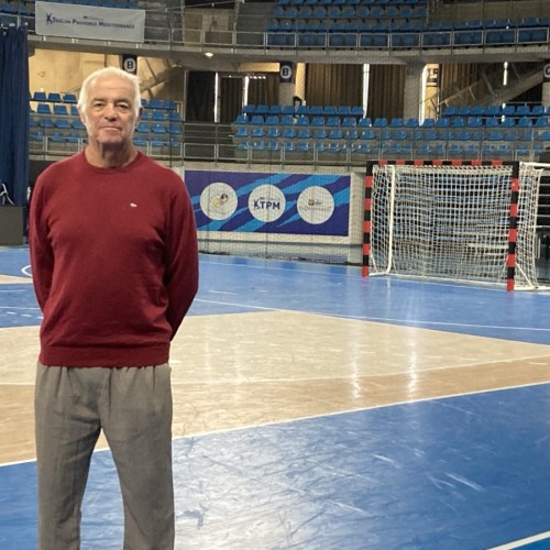 Les handballeuses toulonnaises à l'attaque 