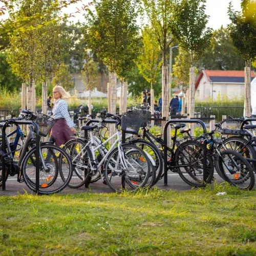 Bordeaux : des opérations d'enlèvement d'épaves de vélos