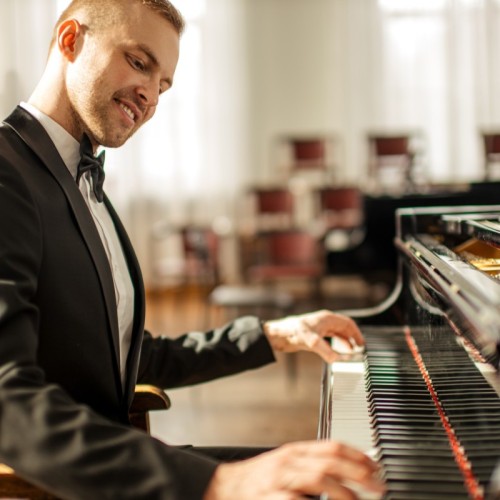 Jouer à l’Auditorium : le défi lancé aux pianistes amateurs de Lyon