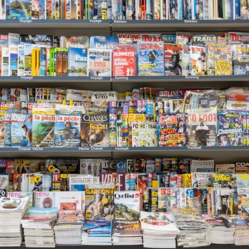 Rennes : donner du sens à l'actualité grâce à une revue de presse scénique