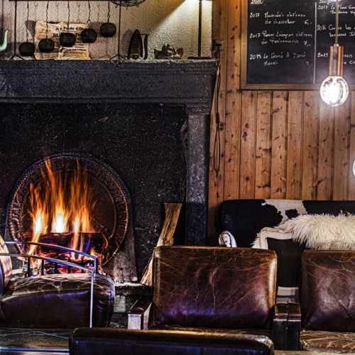 Auberge de la Fontaine du Berger : Un refuge gourmand et chaleureux au pied du Puy de Dôme