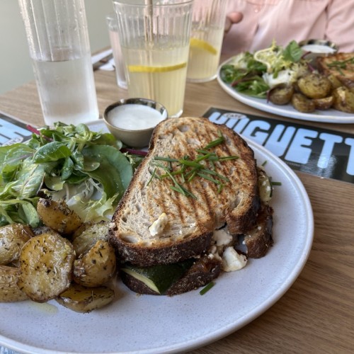 On a testé le café Huguette à Lille