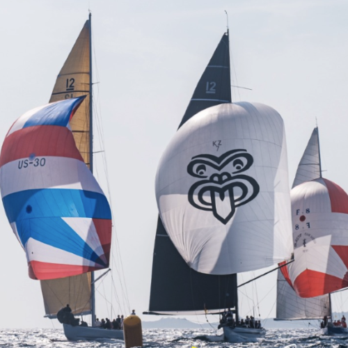 Les voiliers toujours plus à la fête à Hyères