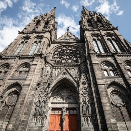 Cathédrale de Clermont-Ferrand : un chantier colossal commence 💒