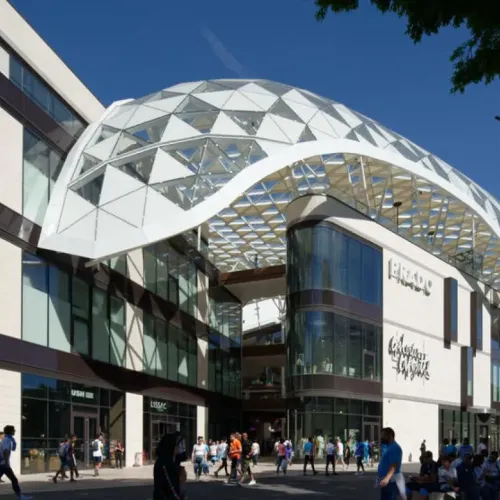 Les Galeries Lafayette liquident tout à Marseille