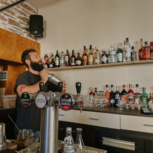Rennes : Vilain.e, un nouveau bar de quartier où se rencontrer
