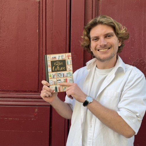Star des réseaux sociaux, le Lillois Pierre Petit publie son Carnet de Culture