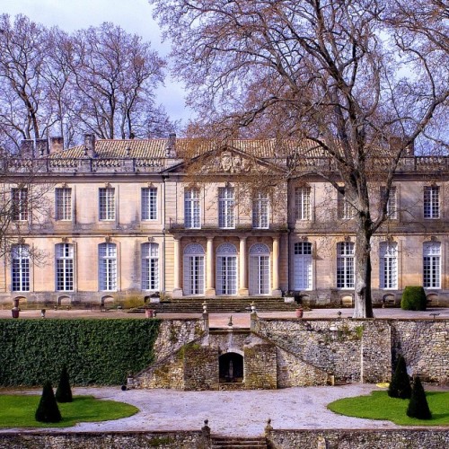 Le Château de Sauvan, un joyau patrimonial provençal
