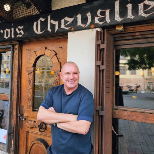Aux Trois Chevaliers rouvre